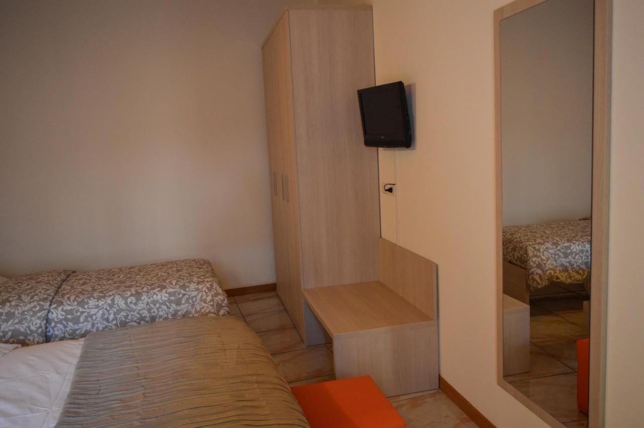 Bed and Breakfast La Contrada Сарніко Екстер'єр фото