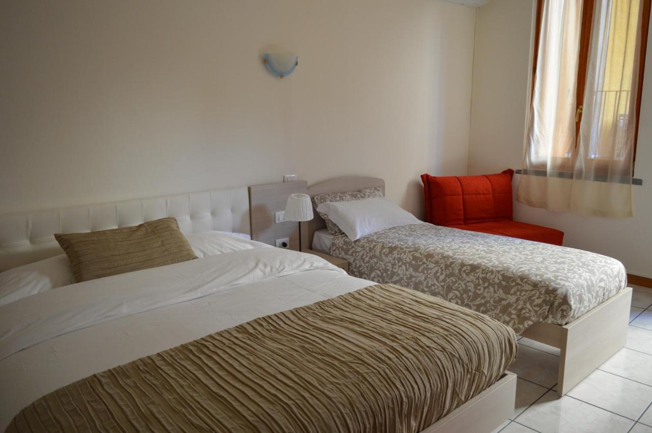 Bed and Breakfast La Contrada Сарніко Екстер'єр фото