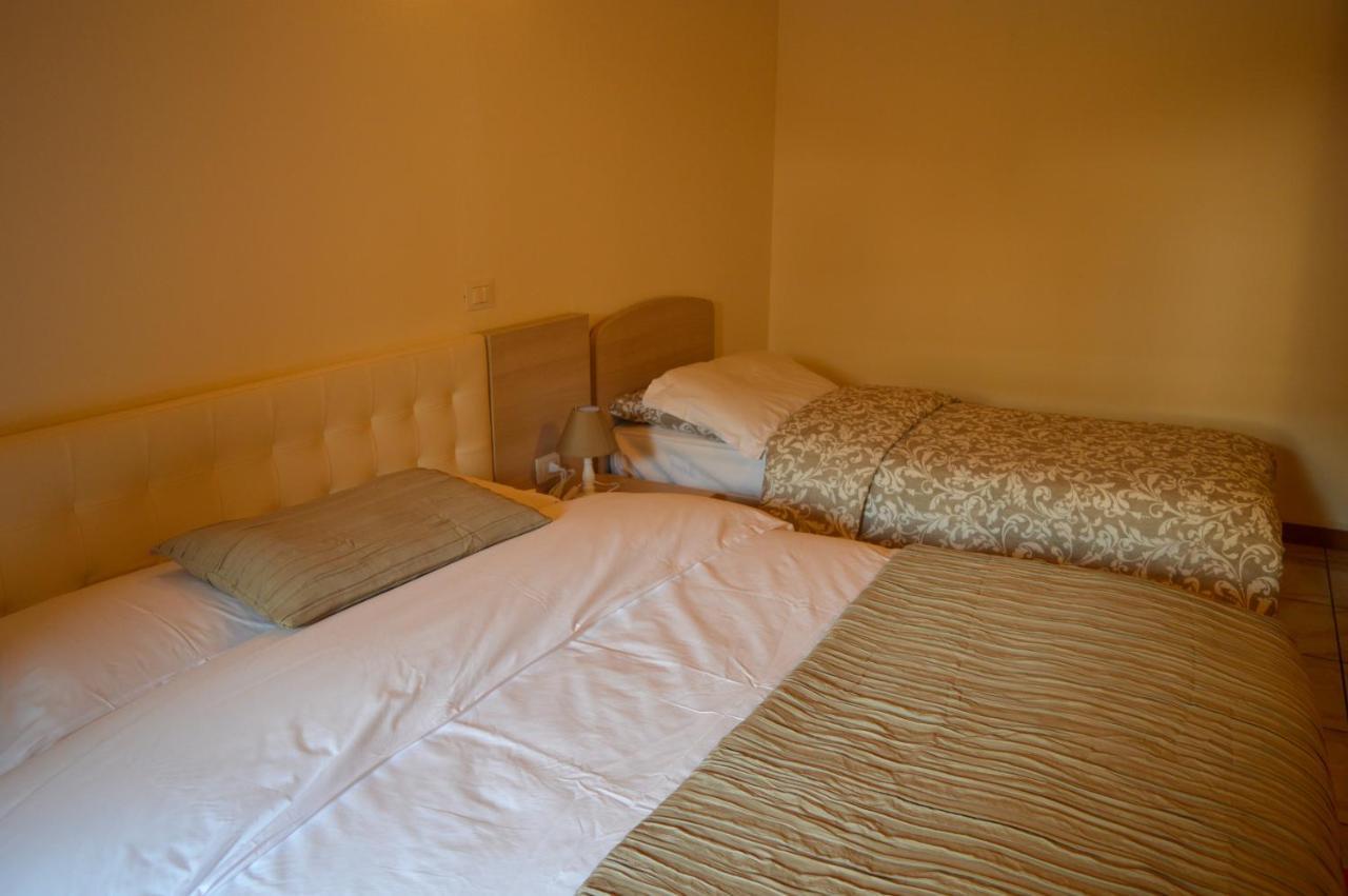 Bed and Breakfast La Contrada Сарніко Екстер'єр фото