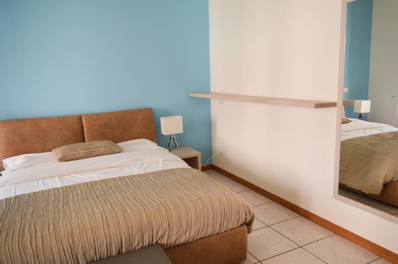 Bed and Breakfast La Contrada Сарніко Екстер'єр фото