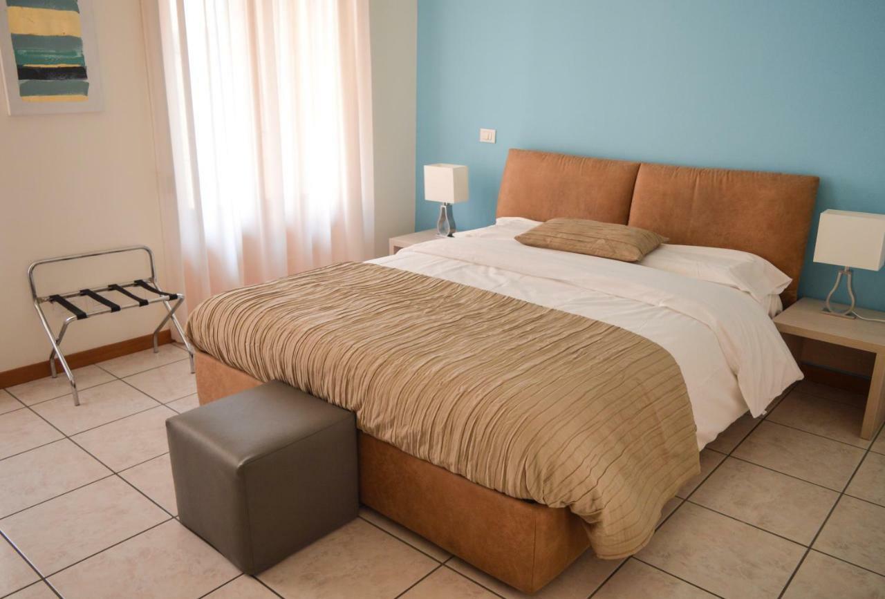 Bed and Breakfast La Contrada Сарніко Екстер'єр фото